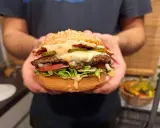 Dodatki do burgerów: Przepisy, które odmienią Twoje danie!