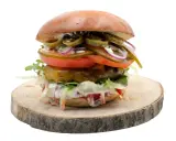 Ile kosztuje burger z jalapeno? Ceny, gdzie zjeść i zaoszczędzić