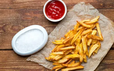 Kaloryczność frytek: McDonald's, KFC, domowe i jak jeść lżej