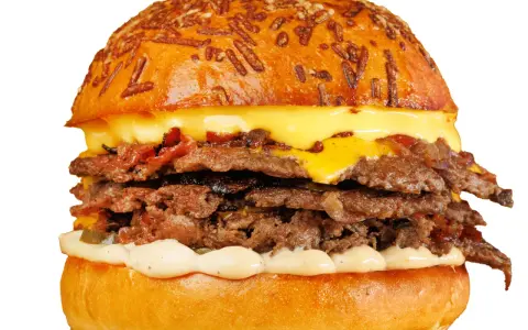 Smash Burger: Jak zrobić idealny? Sekrety smaku i przepis