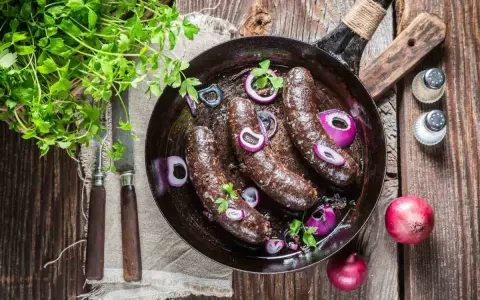 Kaszanka fit? Dietetyk odpowiada i radzi, jak ją jeść!