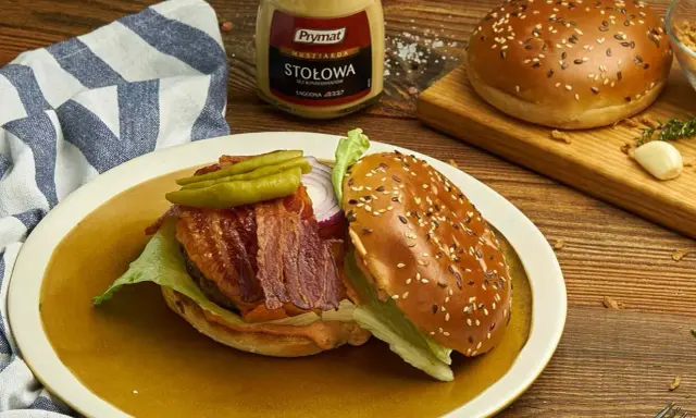 Jak doprawić burgera wołowego? Mistrzowskie przyprawy i techniki