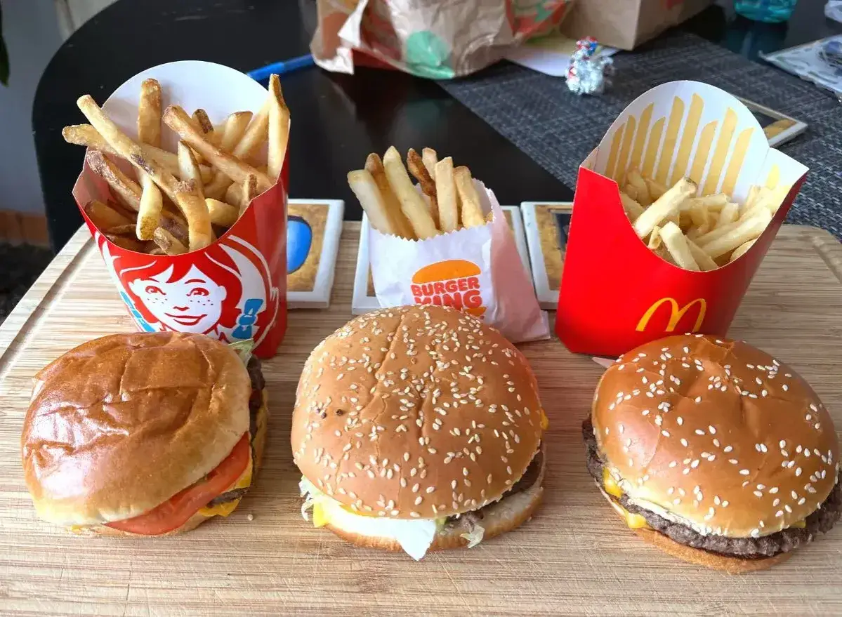 burgery mcdonalds burger king por&oacute;wnanie