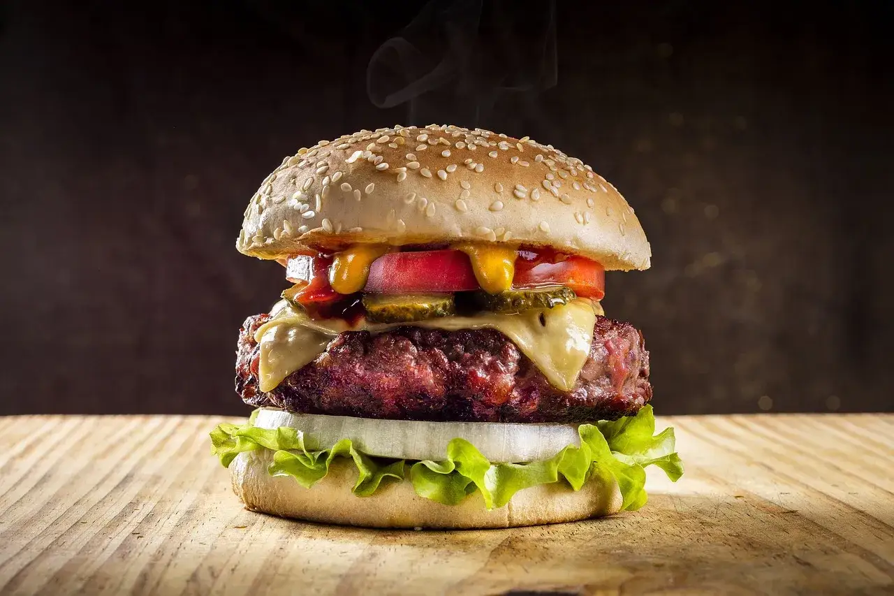 Por&oacute;wnanie burger&oacute;w fast food