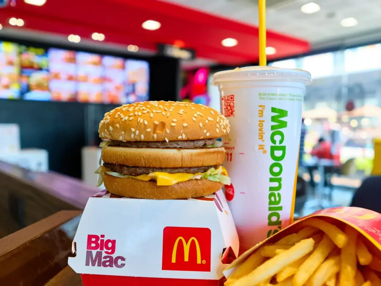 McDonald's McZestaw z dużymi frytkami